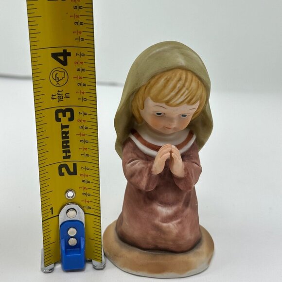 Enesco Little Bible Friends Girl Praying Figurine E-4875 1981 Lucas  Nativity - Picture 8 of 9